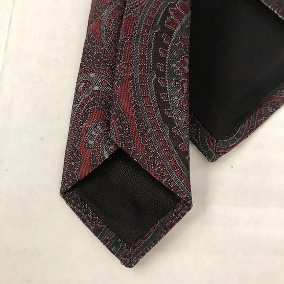 Tie Brand New Maroon Gray Paisley by Mark Alexander - Picture 3 of 10